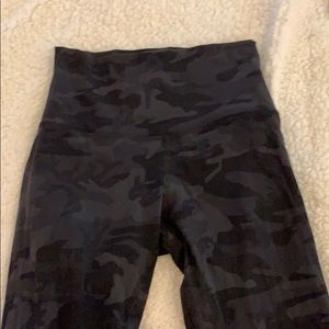 Black Camo Lululemon Align
